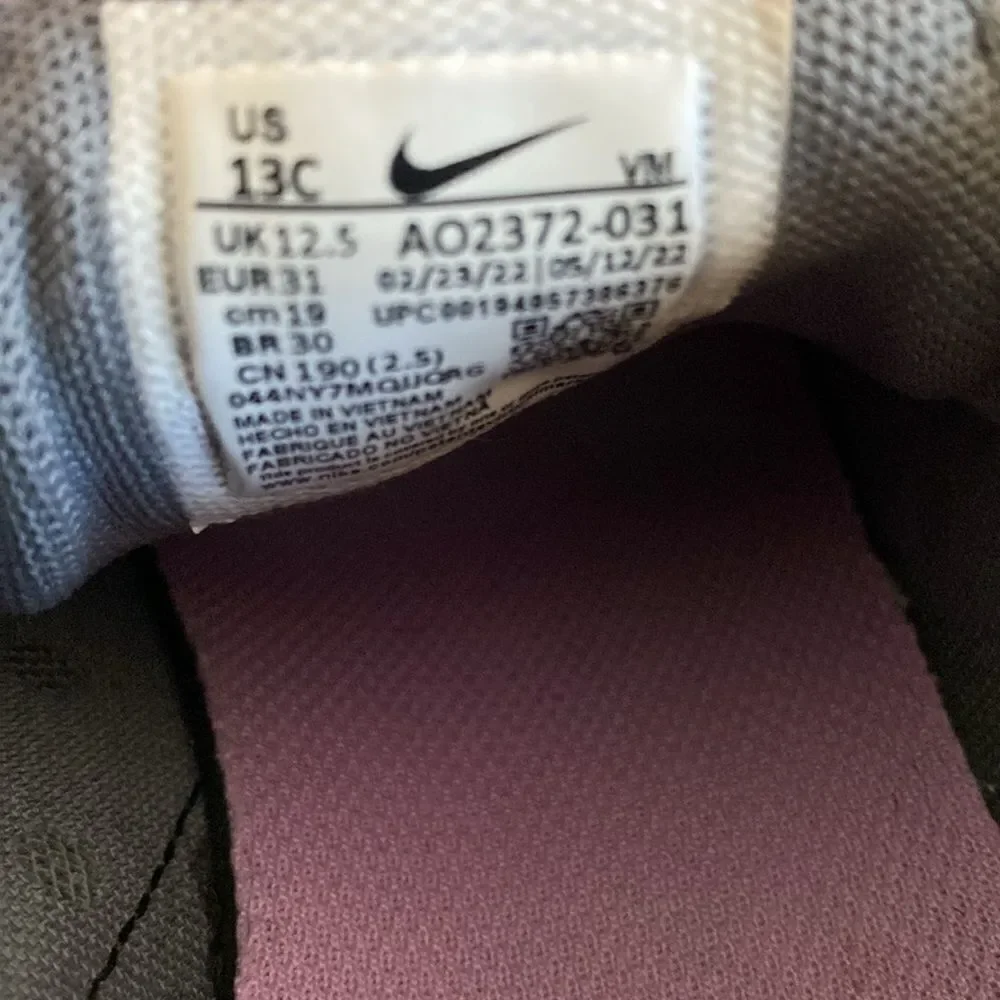 NIKE AIRMAX 270 Kids Sneakers Size 13C